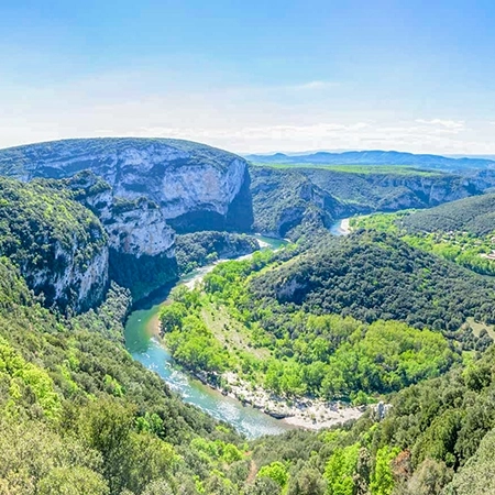 Mietobjekt am Rande des Flusses Ardeche